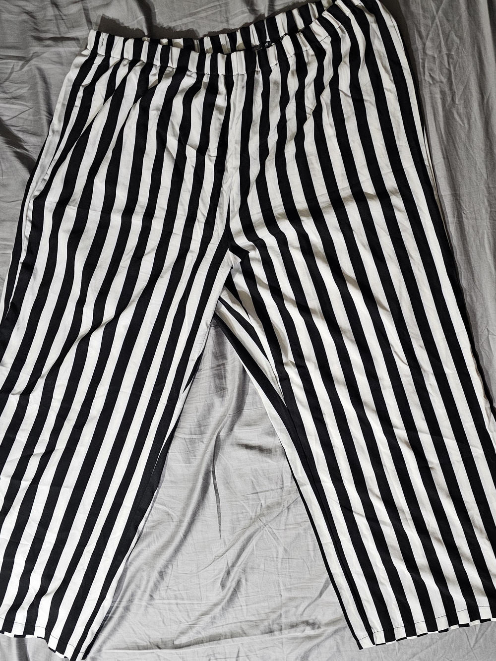 SHEIN Black and White Vertical Stripe Button-Up Blouse - Picture 3 of 3